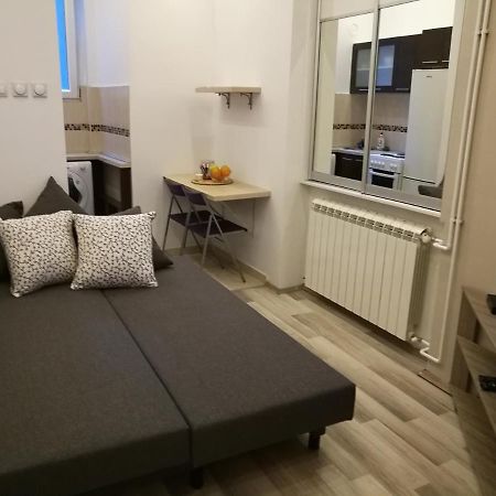 Apartment In The Heart Of Belgrad Exterior foto